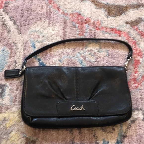 Coach Handbags - Coach Leather Clutch